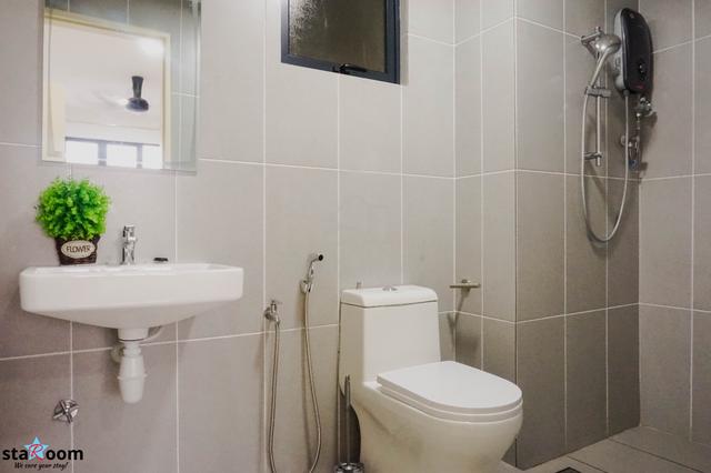 Master Room for 𝐅𝐞𝐦𝐚𝐥𝐞, Damai Residence @ Sungai Besi 3