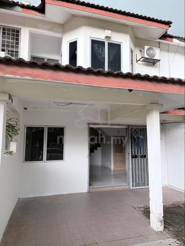 2sty LANDED Puchong Utama For RENT 1
