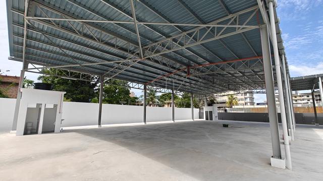 Georgetown 10,000sqft Warehouse @ Gated area 1