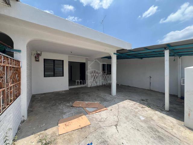 Renovated Jalan Cengal Simpang Renggam Zero Deposit 1
