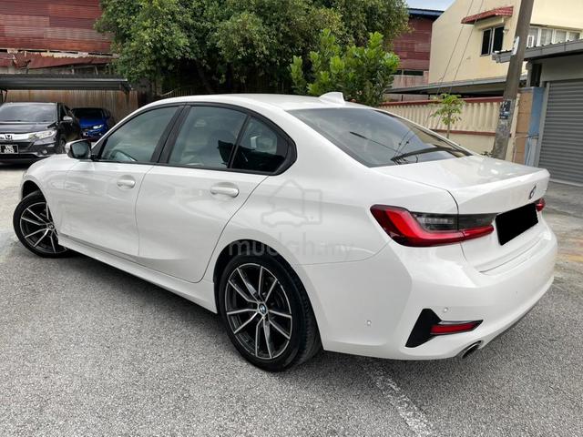 Bmw 320i 2.0 SPORT - 1 OWNER / UNDER BMW WARRANTY - 4