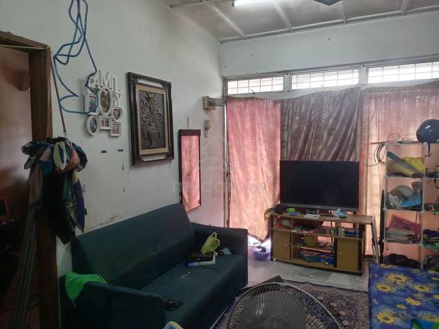 Taman Dahlia Bukit Beruntung Rawang 1