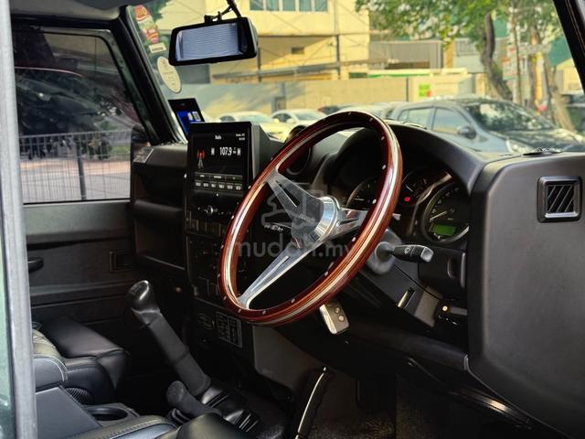 2015 Land Rover Defender 110 Double Cab Pick-Up - 5