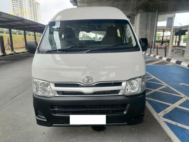2012 Toyota Hiace 2.7 (M) Window Van Petrol - 2