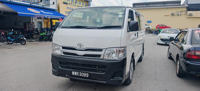 Toyota Hiace 2.5 Semi panel One Owner Acc Free - 5