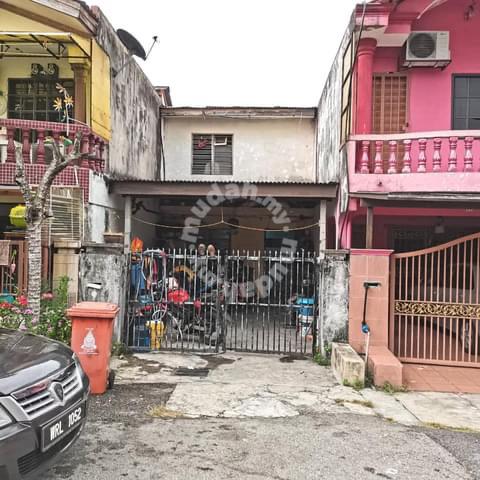 Double Storey Kampung Lindungan Near Sunway Piramid - Houses 