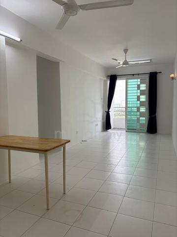 Pinang Laguna 1