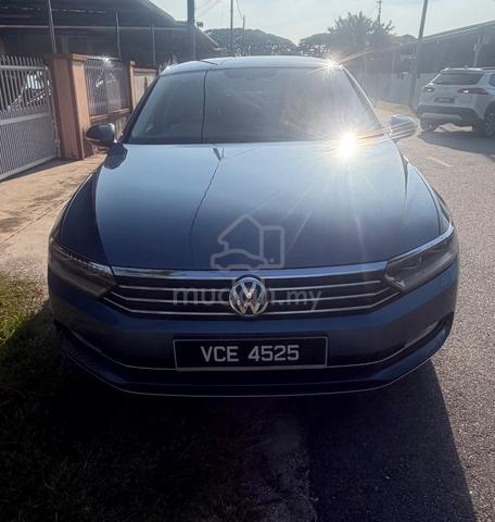 2018 Volkswagen PASSAT 1.8 TSI COMFORTLINE (CKD) - 1