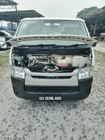 2015 Toyota Hiace 2.5 Panel Van ,100% NOT Accident - 4