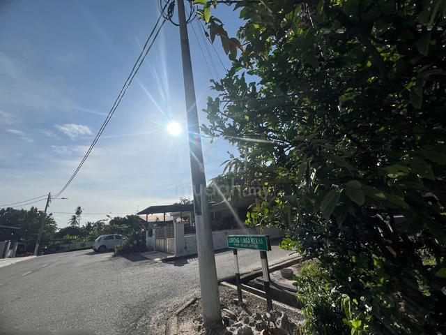 Double Storey Corner Lot Cool & Breeze House to let go 1