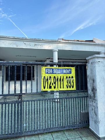 Single storey house at Pandan Perdana 1