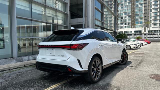 2023 5A Lexus RX350 2.4 F SPORT Fully Power Seats - 3