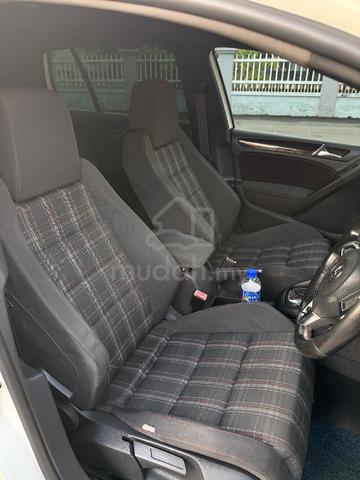 2016 Volkswagen GOLF 1.4 COMFORTLINE FACELIFT (A) - 4