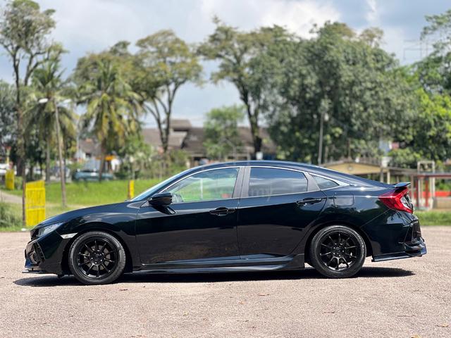 2016 Honda CIVIC 1.8 S (A) - 4