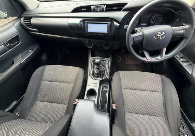 2016 Toyota HILUX 2.4 STD VNT MY16 AN120 (M) - 3