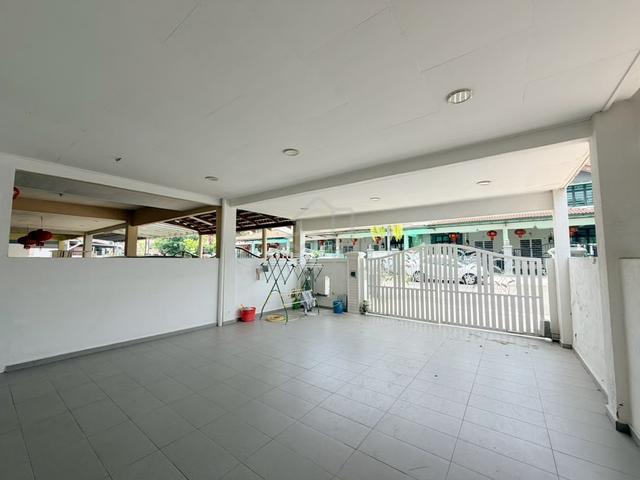 RENOVATED BELOW RM500K 2-Storey Terrace @ Muzaffar Heights, Melaka 1