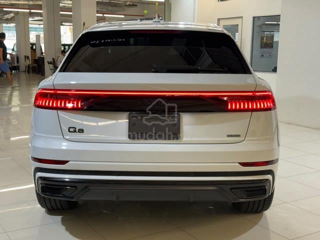 2022 Audi Q8 3.0 55TFSI S-LINE QUATTRO FREE 5 YEAR - 4