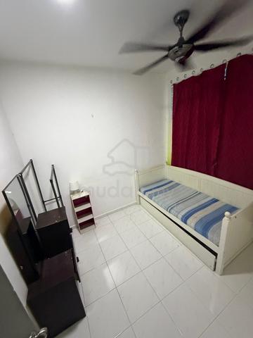 Bilik Untuk Disewa 1