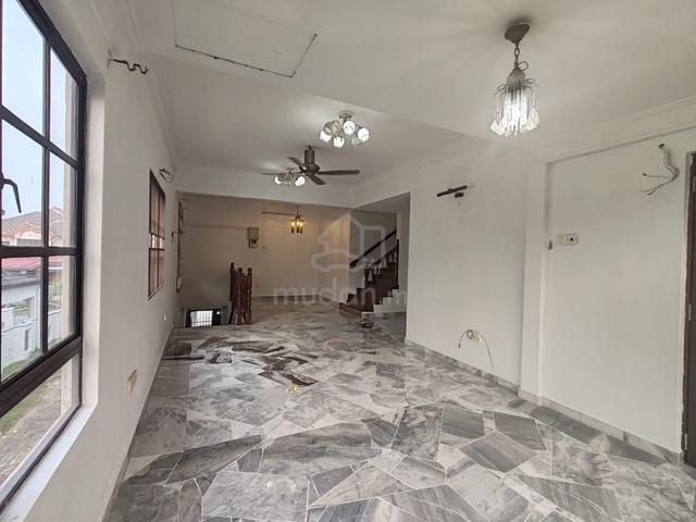 Renovated Townhouse at U5 Subang Bestari, Shah Alam for Sale 1