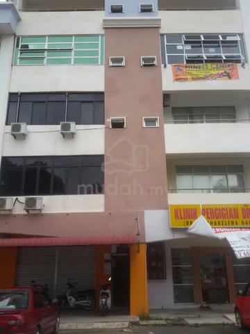 First Floor Shop Lot / Office For Rent, Desa MPKT, Chendering, Trg. 1