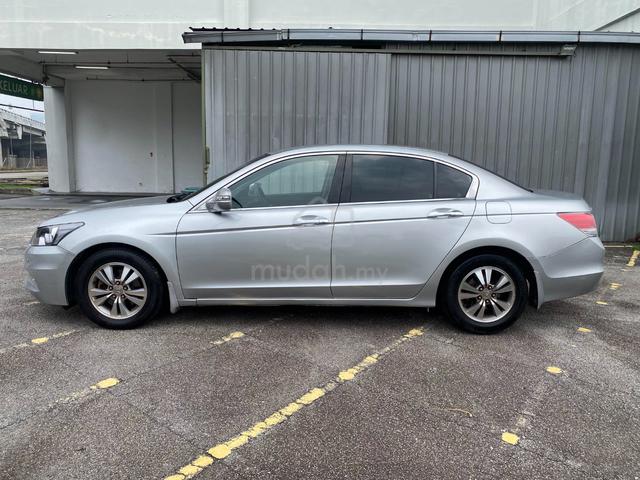 CASH OTR 2011 Honda Accord 2.0 VTIL FACELIFT - 2