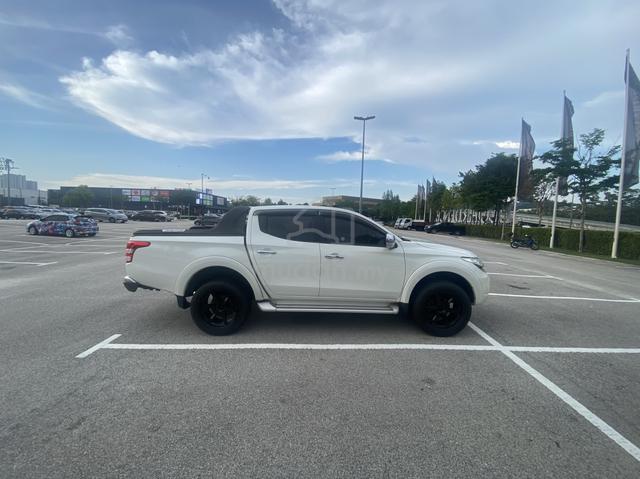 2017 Mitsubishi TRITON 2.4 VGT A/T PREMIUM (A) - 4