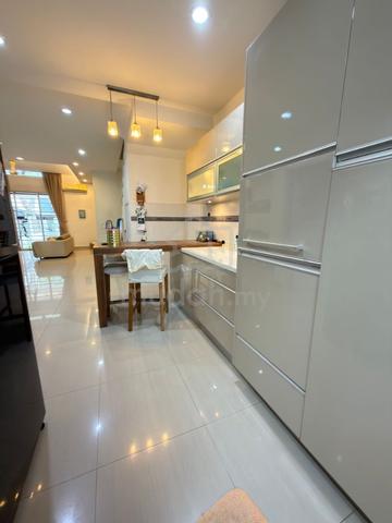 Spacious 30 ft Long Driveway Gated Setia Pearl Island @ Bayan Lepas 1
