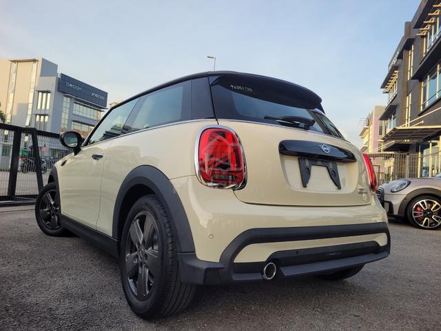 2022 Mini COOPER F56 FACELIFT 1.5 (A) CBU JAPAN - 2
