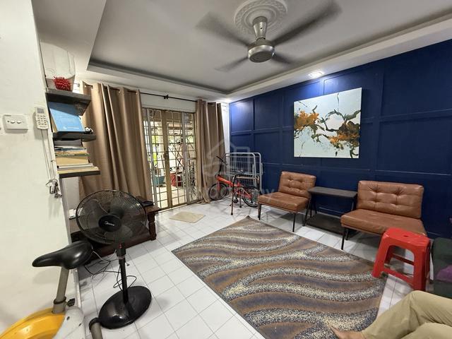 Teres 2 Tingkat, Seksyen 19, Shah Alam. Renovated Unit. Facing Open. 1