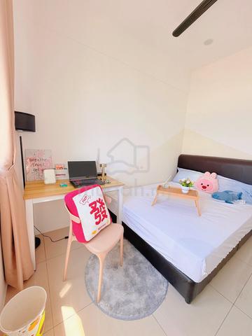 Seaview Middle Room 1