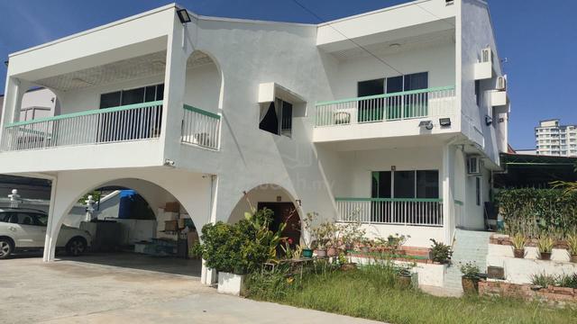 Taman GrandView / 2.5-Storey Bungalow / 6Bd5Bh / 8,290 sqft / Sandakan 1