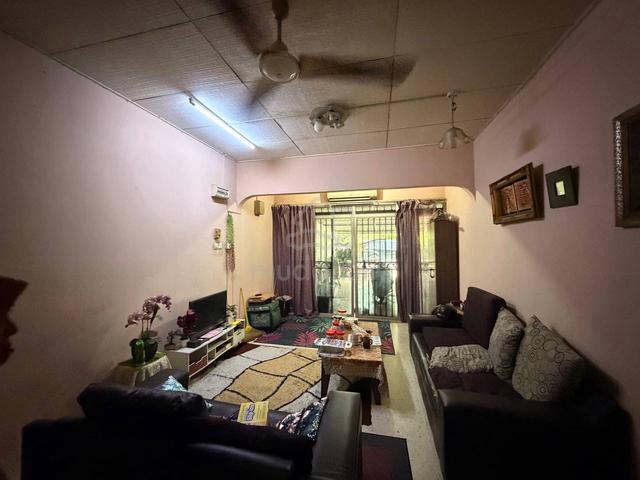2000sqft, Hot Location 5R3B Renovated Single Section 18 Shah Alam 1