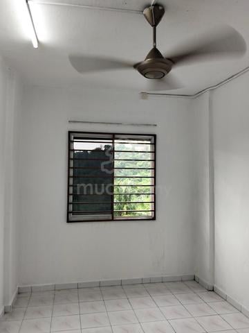 Palma Apartment (Bandar Country Homes) 1
