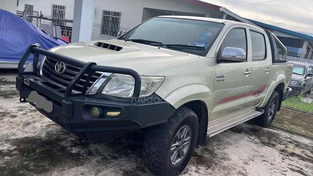 2012 Toyota HILUX 2.8 G VNT FACELIFT (A) - 3