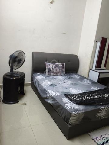 Master Bedroom For Rent In Usj 9 1
