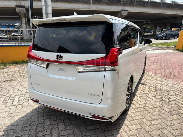 2022 Toyota ALPHARD 2.5 SC CONVERT LEXUS LM350 - 2