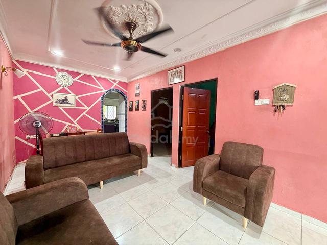 RENOVATED BOOKING 1K Single Storey Taman Mawar Taman Kinrara 5 Puchong 1