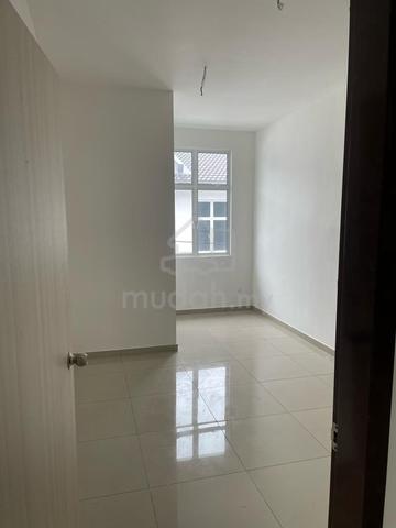 Jalan Wau Merak All Race Low Rental Low Deposit Below Market LightFan 4