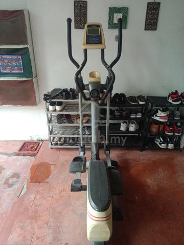 cross trainer - photo 2 of 3