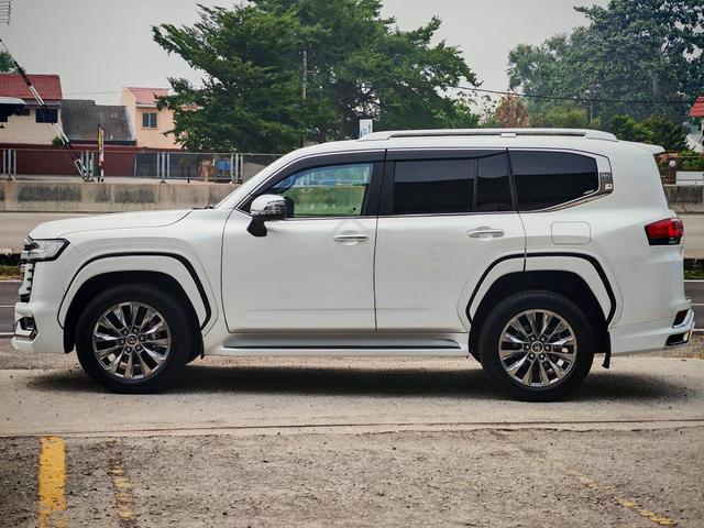 2024 Toyota Land Cruiser 3.5 ZX LANDCRUISER LC300 - 3