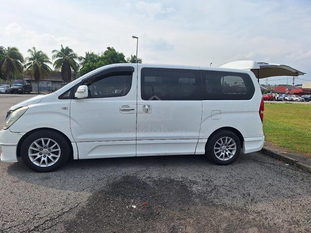 2011 Hyundai GRAND STAREX 2.5 ROYALE (A) - 5
