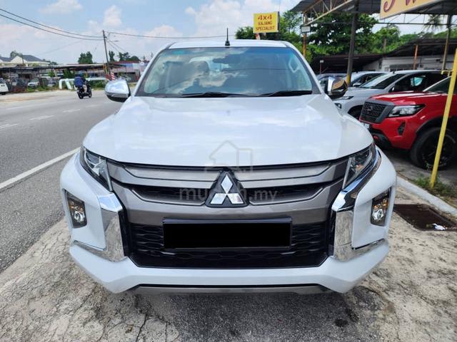 Mitsubishi TRITON 2.4L(A)PREMIUM MIVEC 4X4 pickups - 2