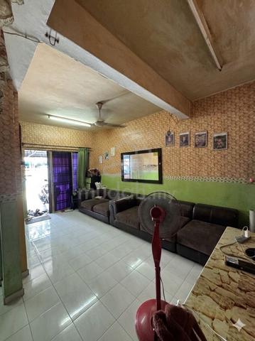 Taman Mawar / Pasir Gudang / Johor 1