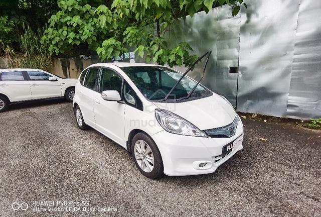 2014 Honda JAZZ 1.3 HYBRId (A) 1 YEAR WARANTHY - 1