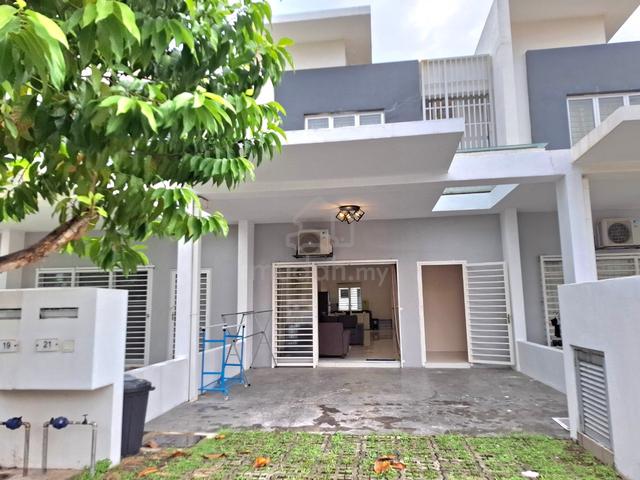 Fully Furnished Double Storey Terrace Casa green Cybersouth For Rent 1
