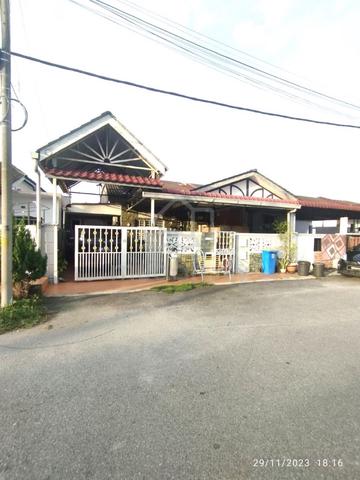 MURAH 1 Storey Semi D Cluster Renovates Taman Banting Baru Selangor 1