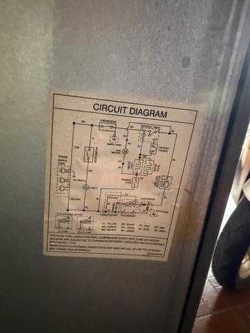Refrigerator - photo 5 of 5
