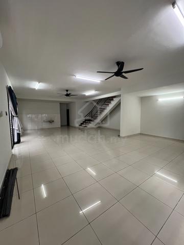 Denai Alam Endlot House For Rent 1