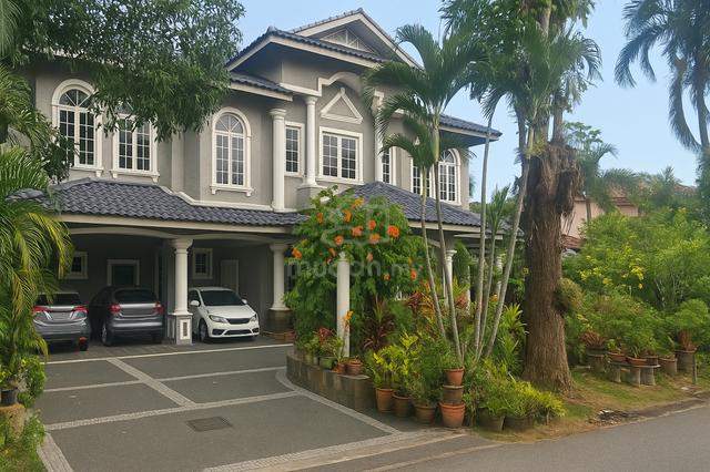 Luxury Lakeview Bungalow in Saujana Resort, Shah Alam – Gated &Guarded 1