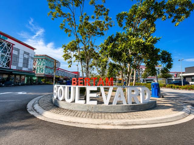 BERTAM PERDANA 2ST SHOPLOT FOR RENT Nr MACDONALD SUNSHINE & WATERPARK 1